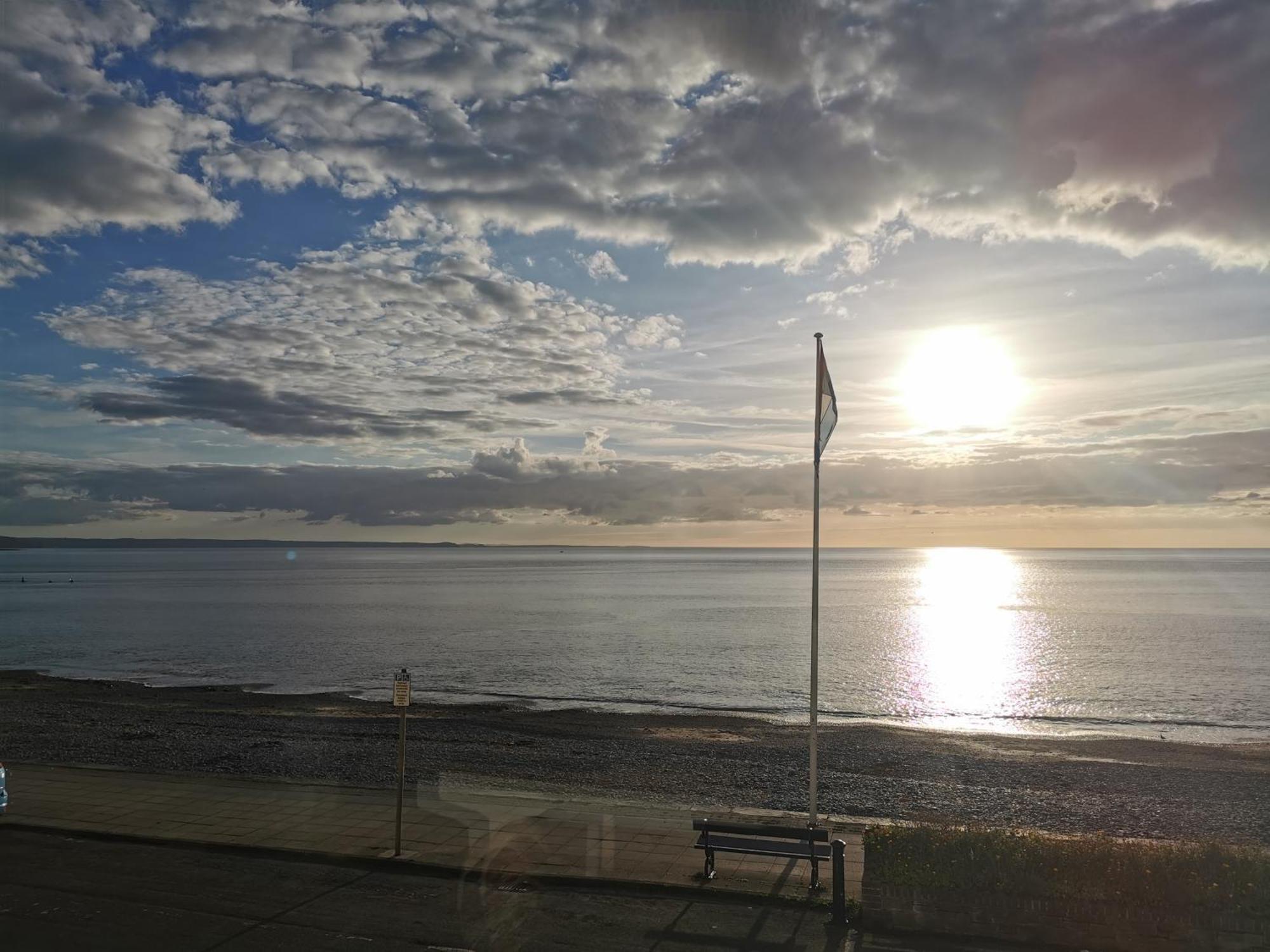 Lovely Seafront 2 Bed Flat In Aberystwyth Apartment Bagian luar foto