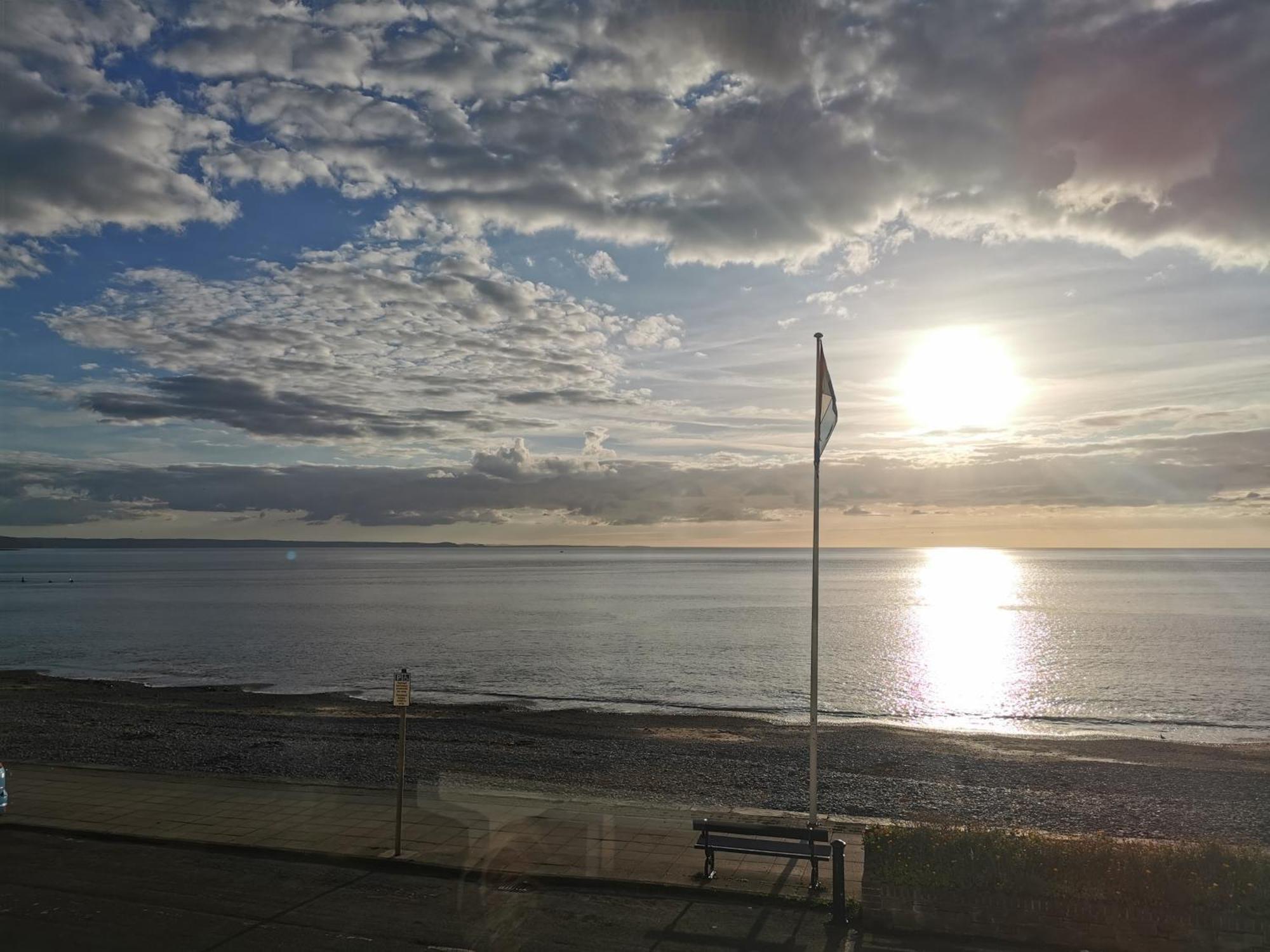 Lovely Seafront 2 Bed Flat In Aberystwyth Bagian luar foto