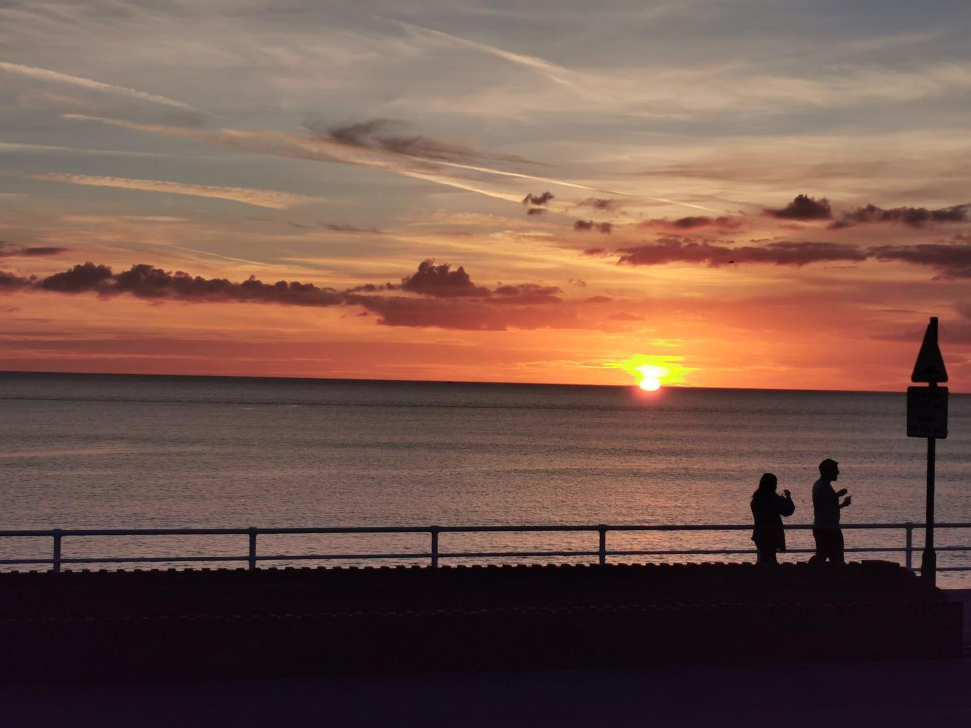 Lovely Seafront 2 Bed Flat In Aberystwyth Bagian luar foto